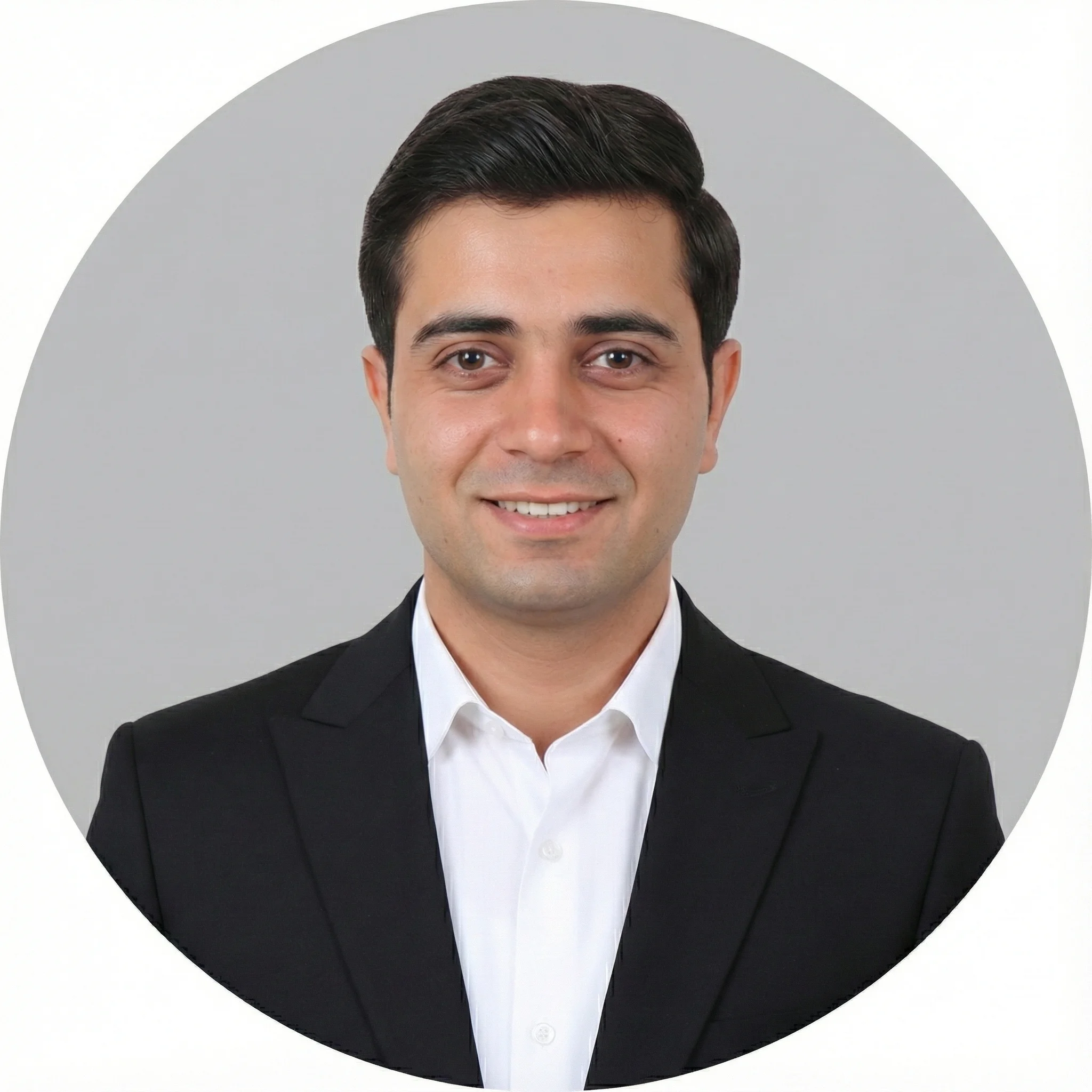 Hakhamanesh Karimi - Professional Portrait